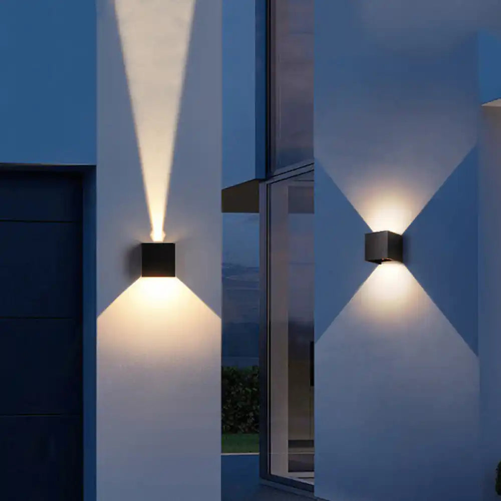 Outdoor Rechargeable Wall Light