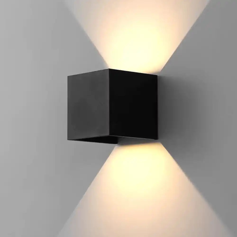 Outdoor Rechargeable Wall Light