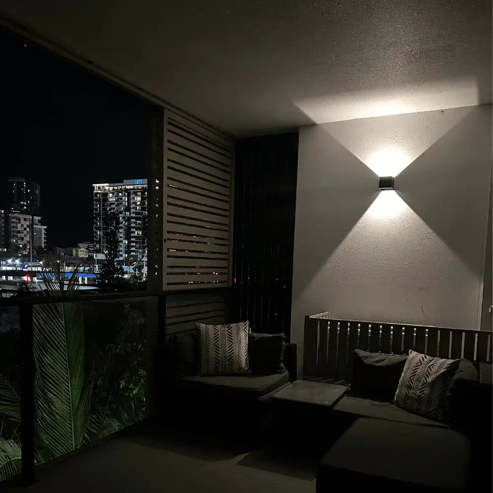 Outdoor Rechargeable Wall Light
